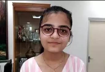 सीबीएसई ने कक्षा 12वीं के सीबीएसई परिणाम में डीपीएस की तान्या सिंह ने 500 में से 500 अंक हासिल किए,,,।