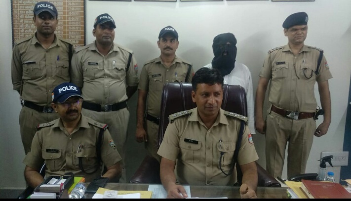 उधम सिंह नगर: थाना कुण्डा पुलिस ने 1 किलोग्राम चरस के साथ कदीर को किया गिरफ्तार