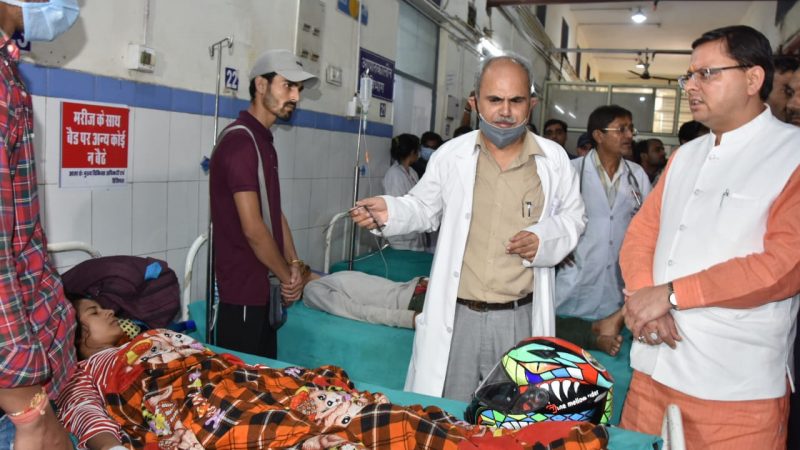 मुख्यमंत्री पुष्कर सिंह धामी ने दून अस्पताल का औचक निरीक्षण किया,मरीजों को दिये जाने वाले भोजन को स्वयं चखकर गुणवत्ता परखी,,,।
