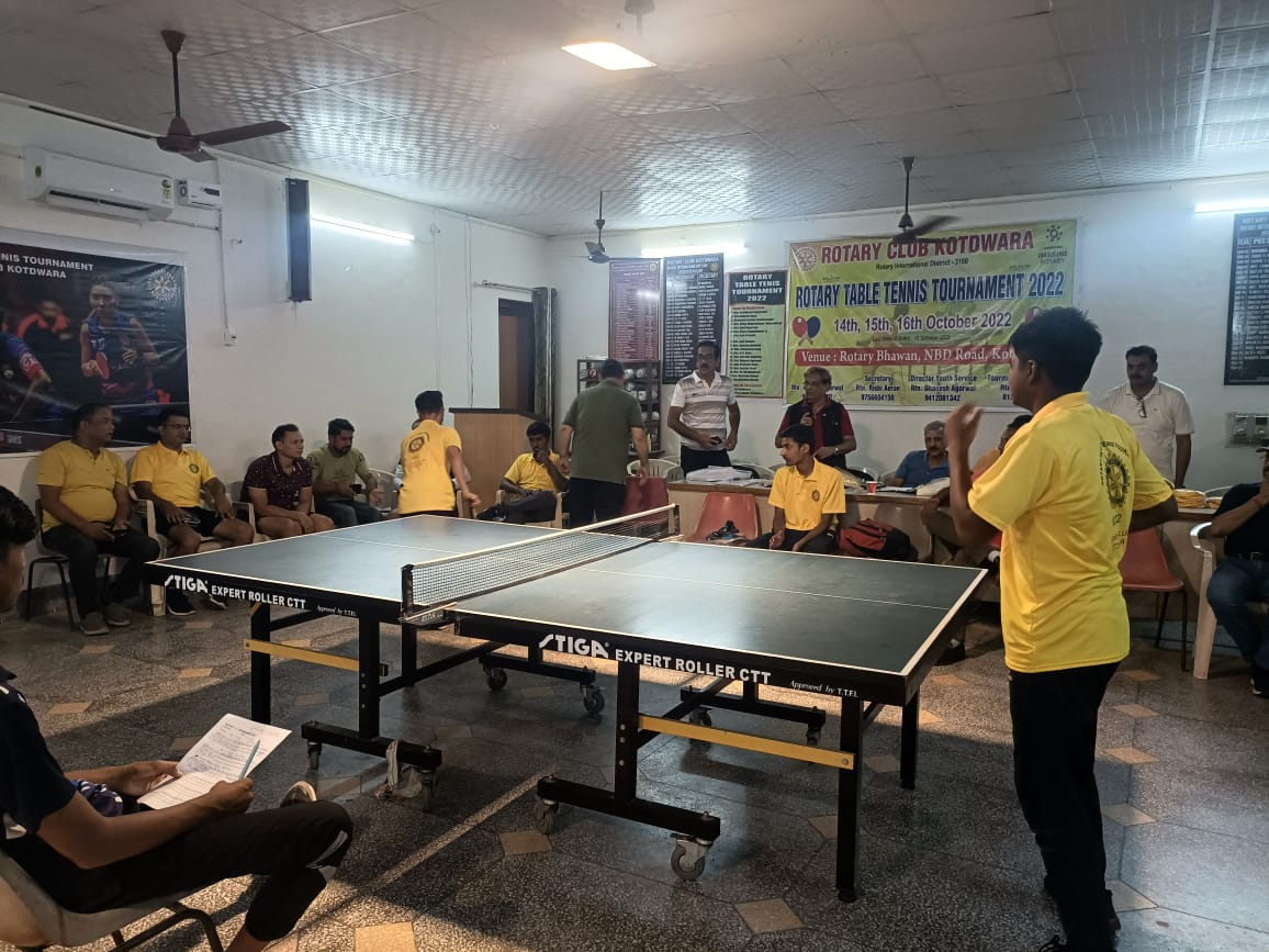 तीन दिवसीय रोटरी टेबल टेनिस टूर्नामेन्ट 2022 के तीसरे दिन विभिन्न स्पर्धाओ मे मैच खेले गये,,,।