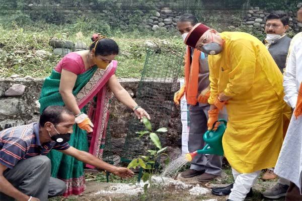 महाराज ने प्रदेशवासियों को दी लोकपर्व ‘हरेला’ की शुभकामनाएं,,,।