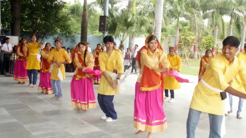 कोटद्वार तेलीपाड़ा स्थित आर. पी पब्लिक स्कूल में शिक्षक दिवस समारोह रंगारंग कार्यक्रमों से मनाया गया,,,।