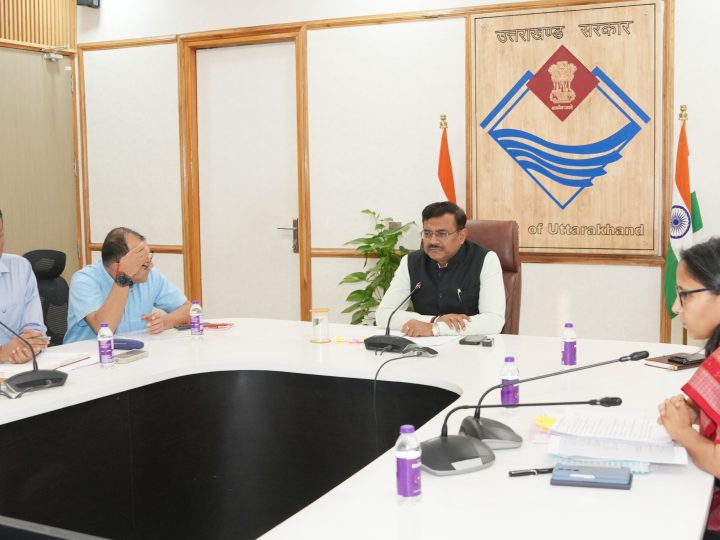 मुख्य सचिव आनंद बर्द्धन ने शिक्षण संस्थानों के 100 मीटर के दायरे में गुटखा-तम्बाकू आदि की बिक्री पर रोक को प्रभावी रूप से लागू किए जाने के निर्देश दिए,,,।