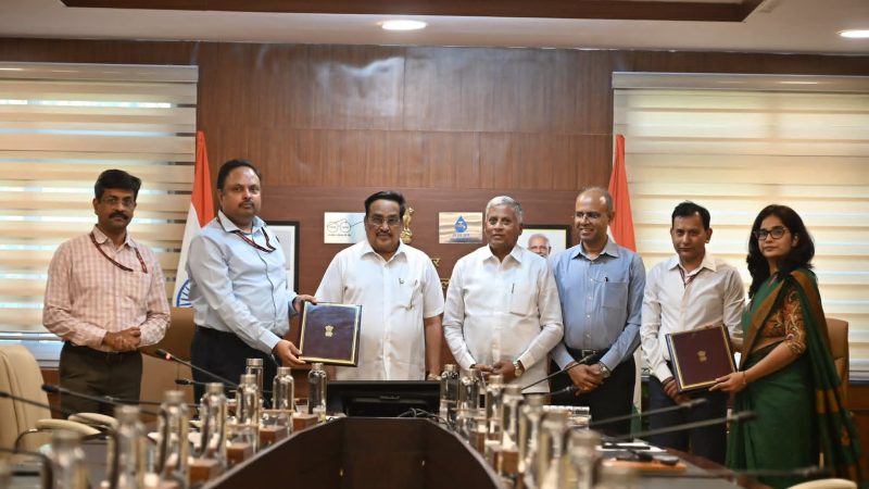 जल जीवन मिशन 2.0 के अन्तर्गत पेयजल एवं स्वच्छता विभाग,राष्ट्रीय जल जीवन मिशन, जल शक्ति मंत्रालय और उत्तराखण्ड सरकार के मध्य एम.ओ.यू पर हस्ताक्षर किये गये,,।